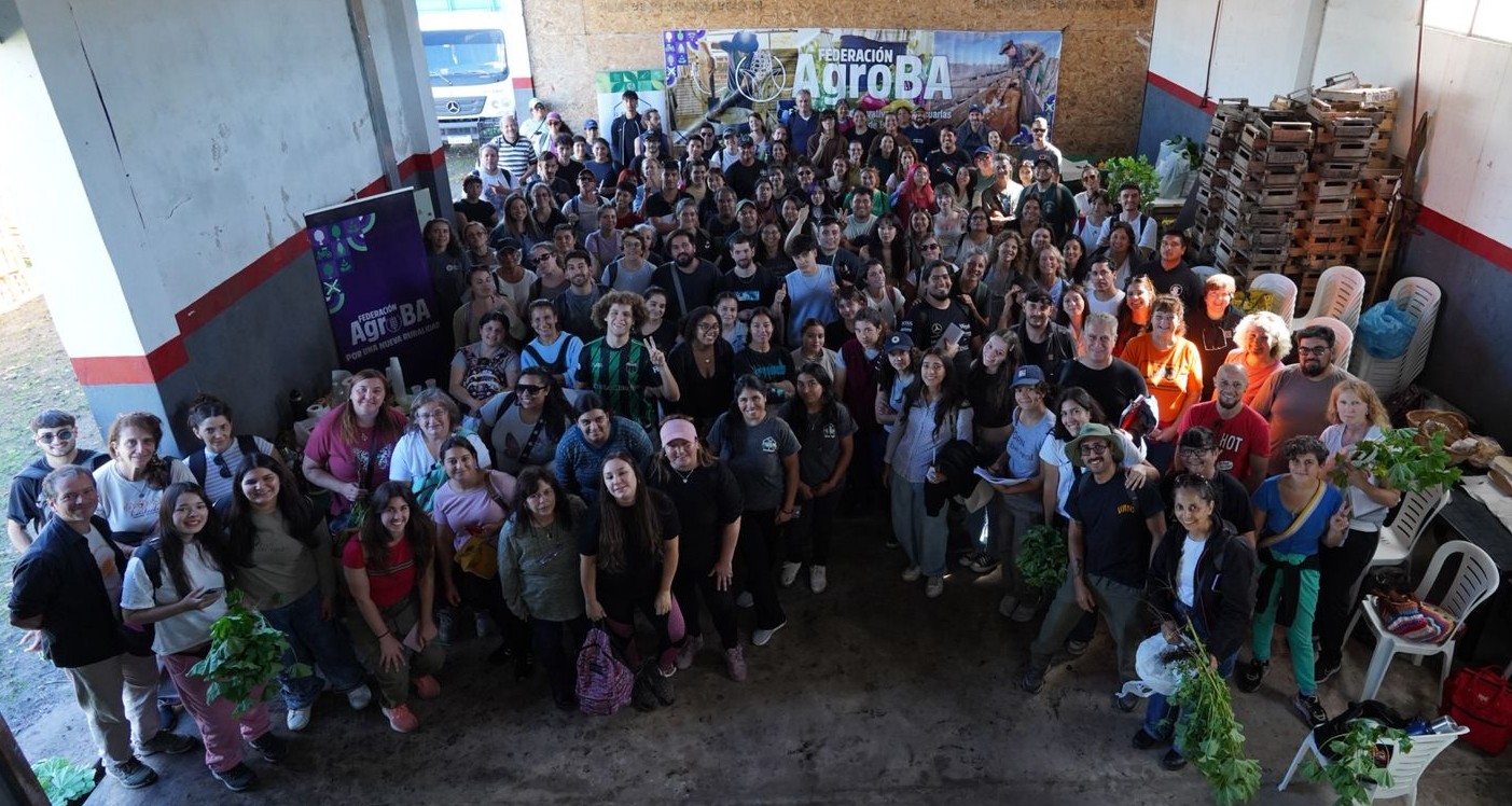 Enriquecedor encuentro entre el IPAC, UNAHUR y cooperativistas bonaerenses